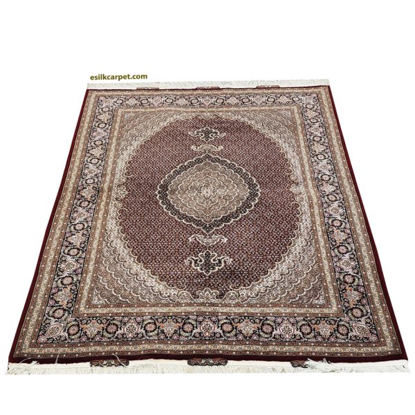 قالیچه دستباف طرح ماهی