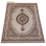 قالیچه دستباف طرح ماهی حاشیه افسری