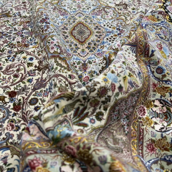 قالیچه دستباف 3 متری طرح نامی تبریز - esilkcarpet - بازار آنلاین فرش ابریشم دستباف