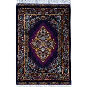 فرش لچک ترنج لور سرمه‌ای 79*120سانتیمتر تمام ابریشم قم، زیبایی خاص هنر ایرانی را به خانه شما می‌آورد. برای اطلاعات بیشتر به esilkcarpet.com مراجعه کنید.
