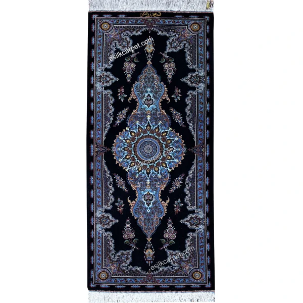 رانر ابریشم ترنج مشکی 45*102 سانتیمتر دستباف ایرانی – esilkcarpet.com
