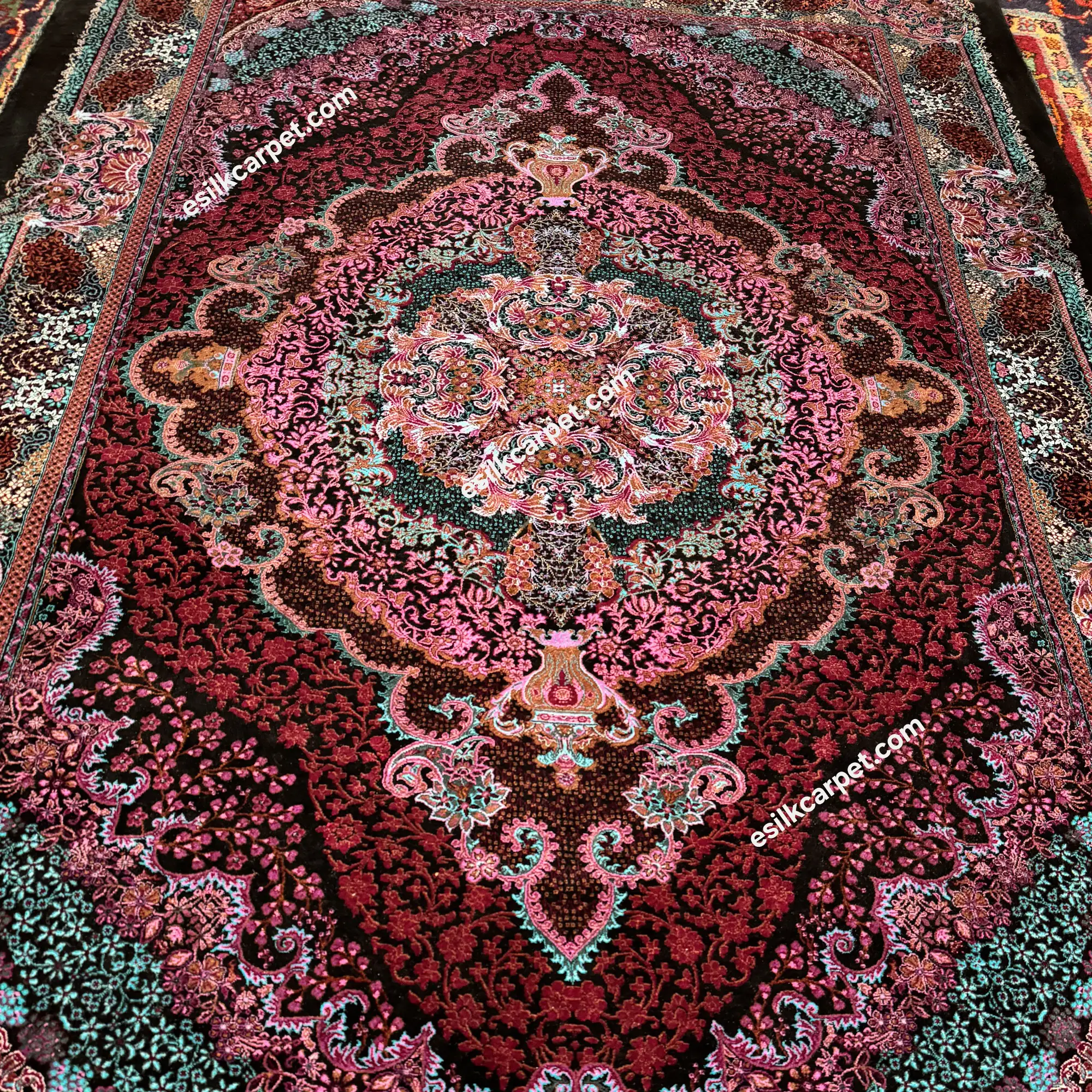 قالیچه پرده تمام ابریشم اصل طرح لچکترنج، سایز دقیق 228*150 سانتیمتر - esilkcarpet.com