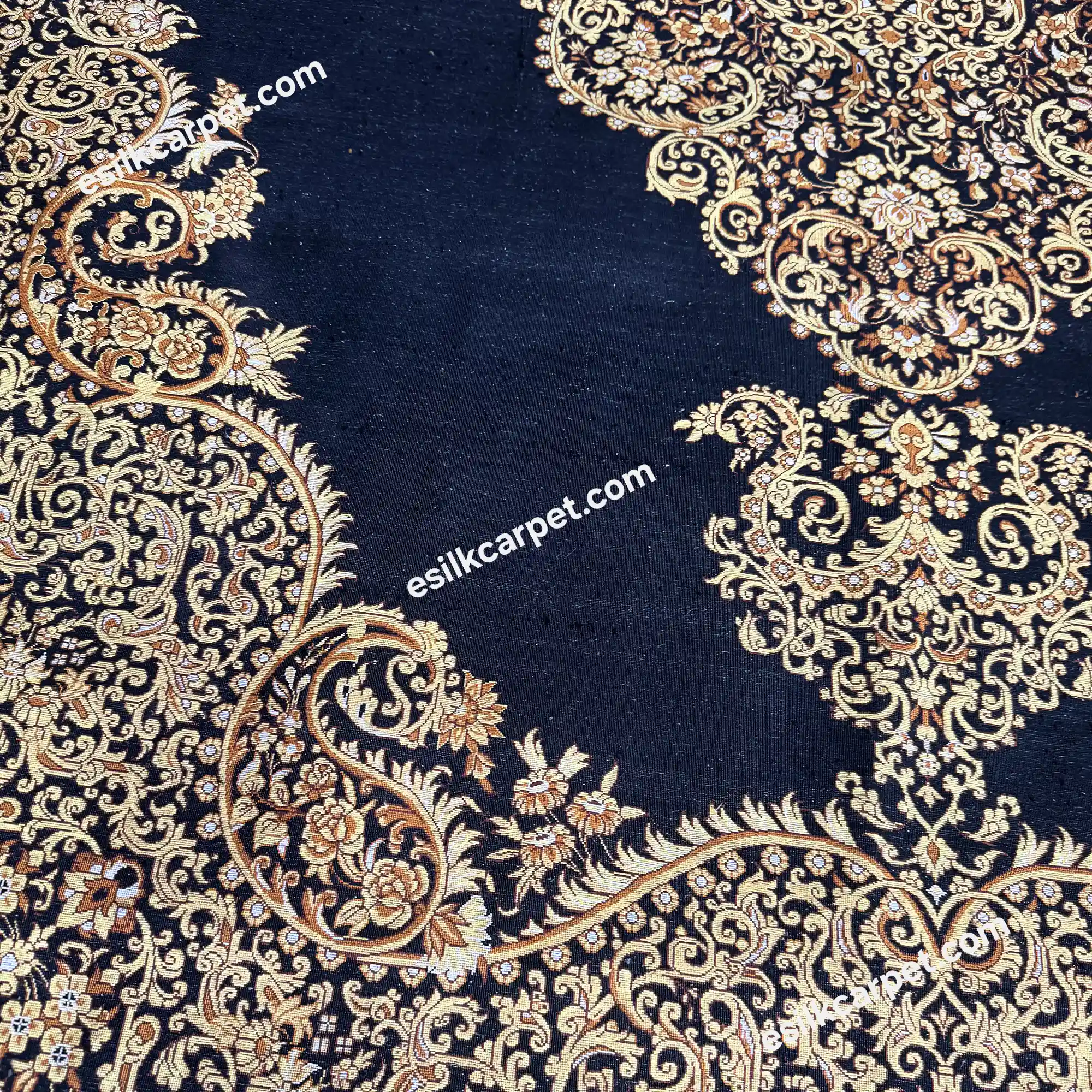 فرش ابریشم 6متری لچکترنج مشکی-طلایی - esilkcarpet.com