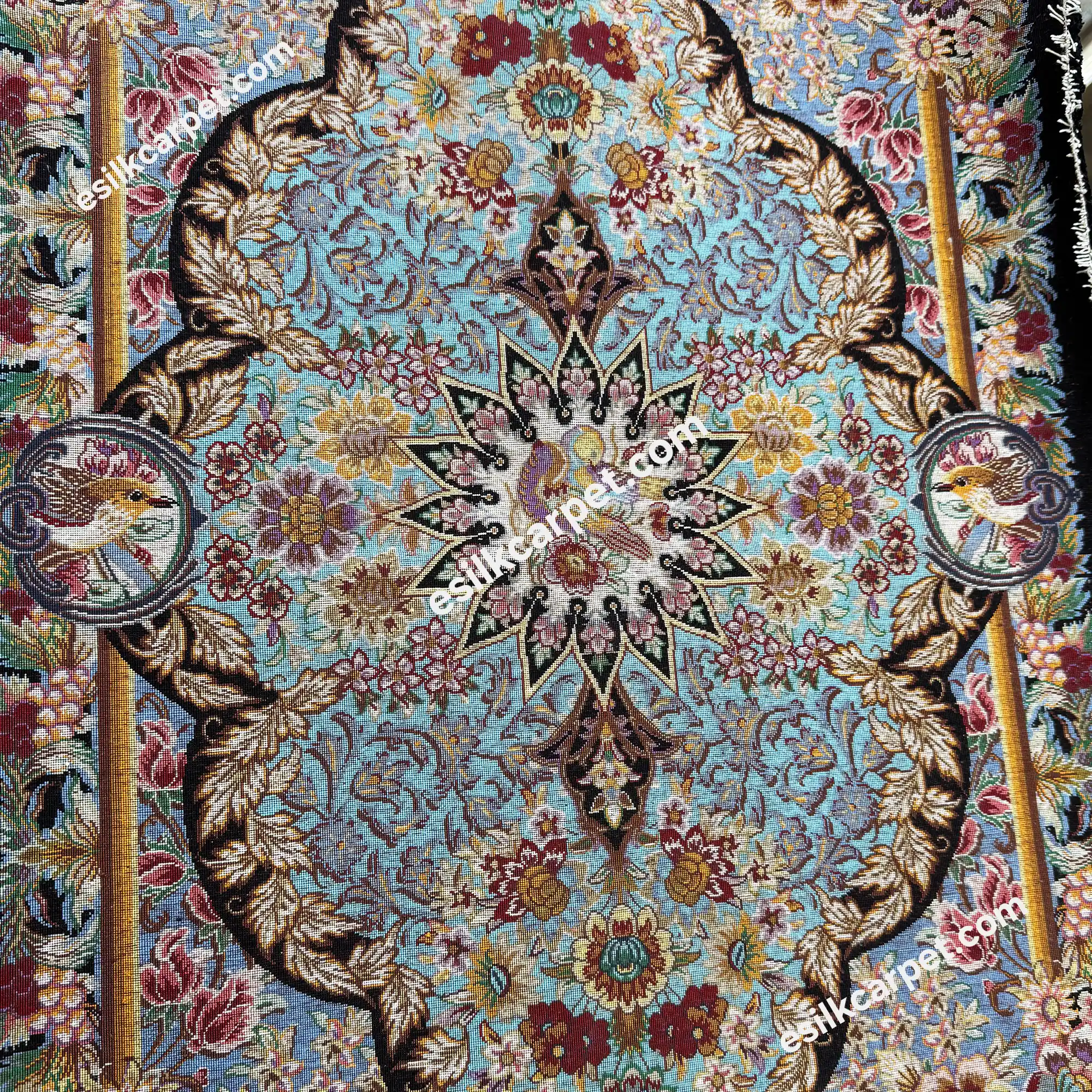 پشتی ابریشم لچکترنج گلوبلبل زمینه آبی - esilkcarpet.com