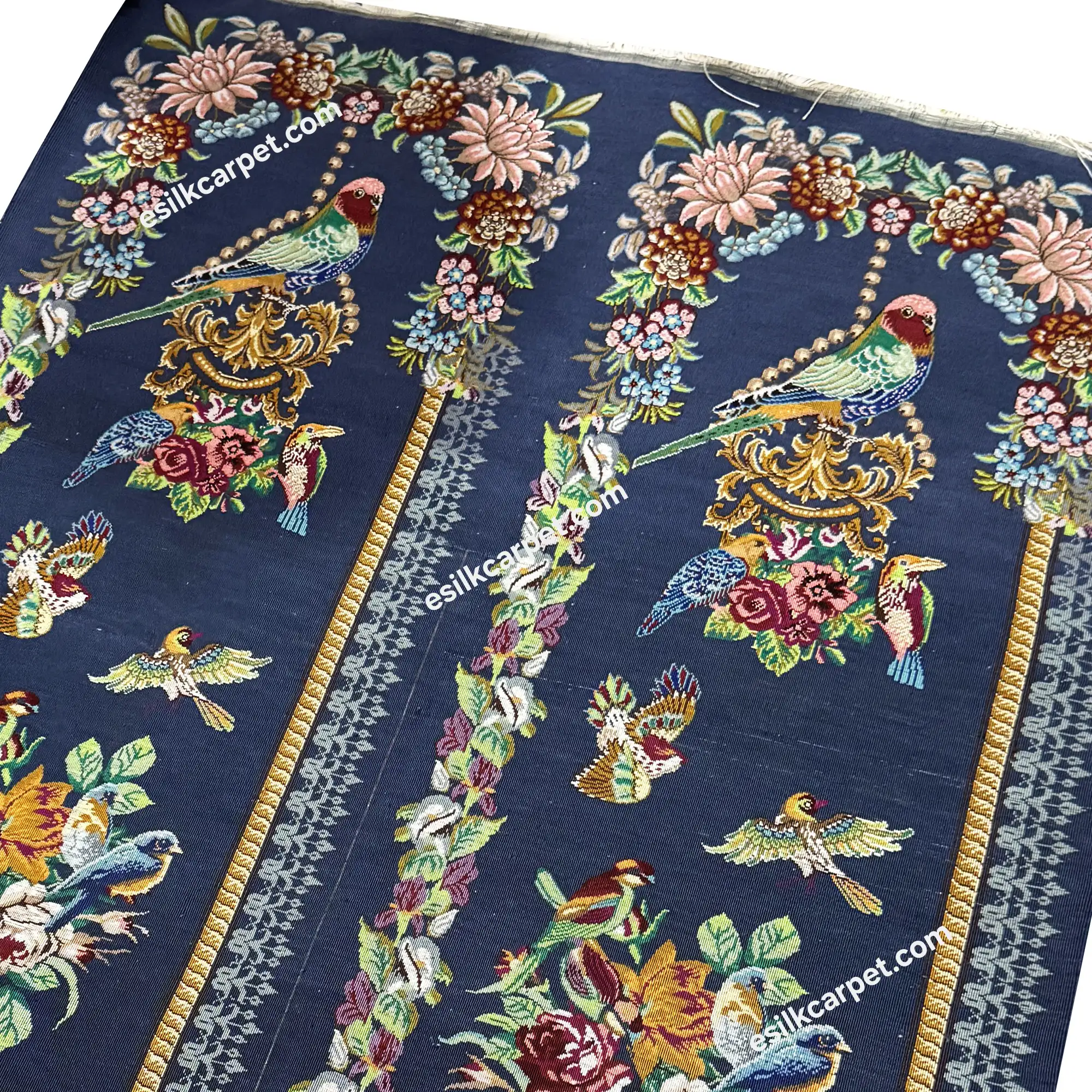 تابلوفرش ستونی طوطیولوستر آبینفتی - esilkcarpet.com