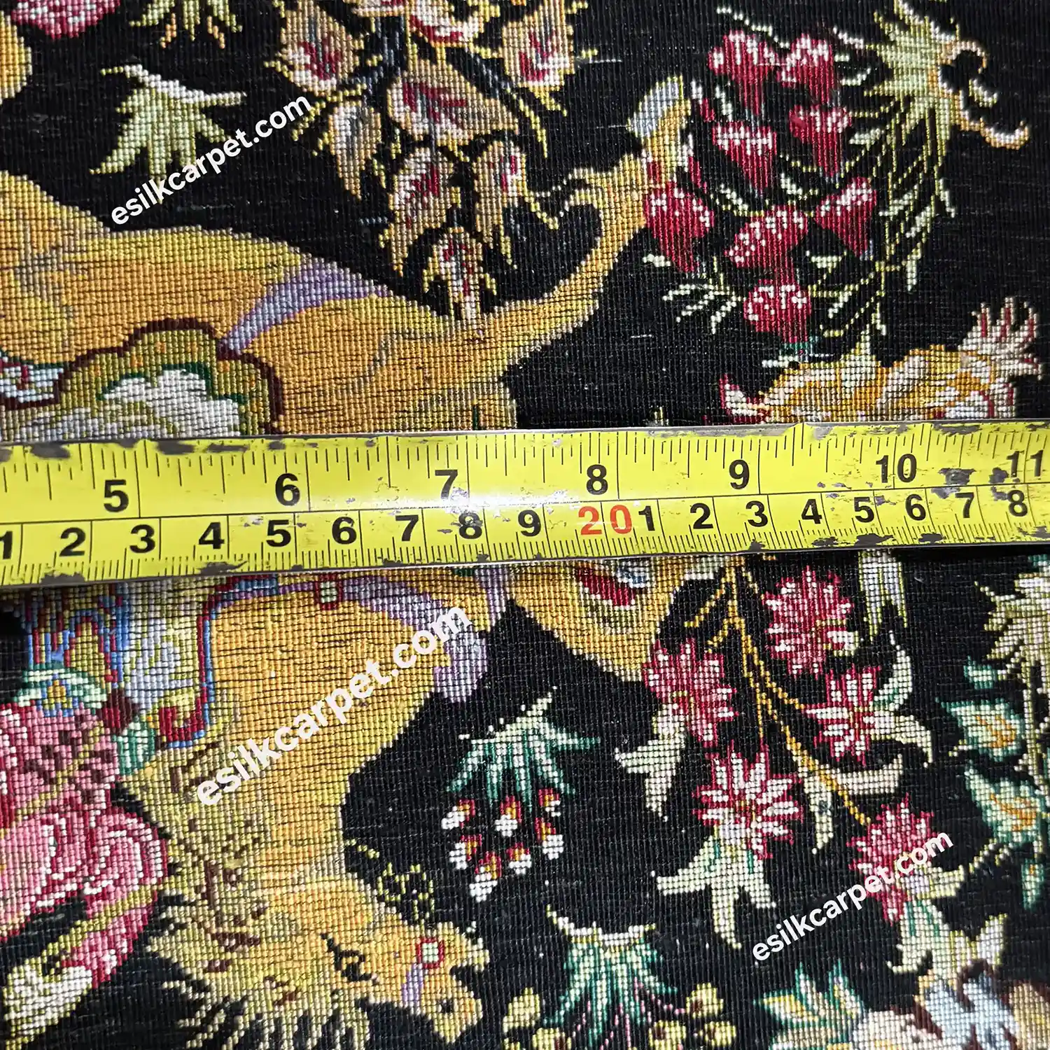 شکارگاه تاروپود تمام ابریشم زمینه مشکی - esilkcarpet.com